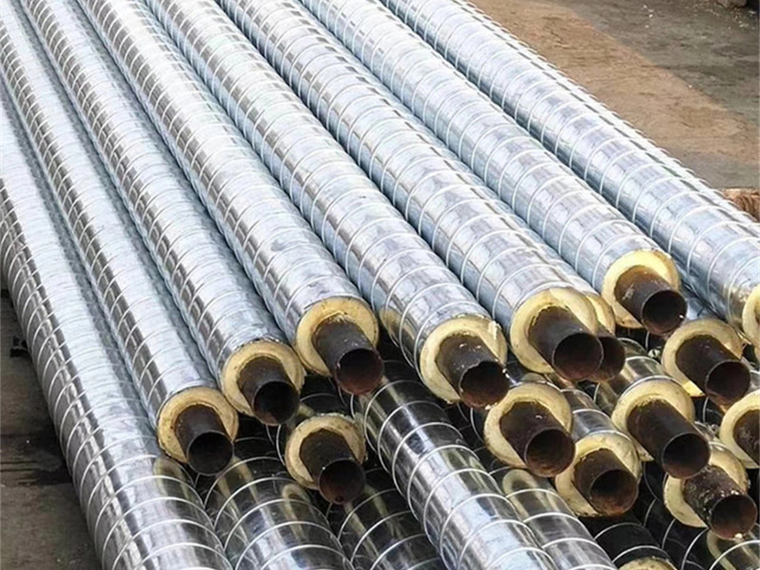 镀锌铁皮架空保温钢管